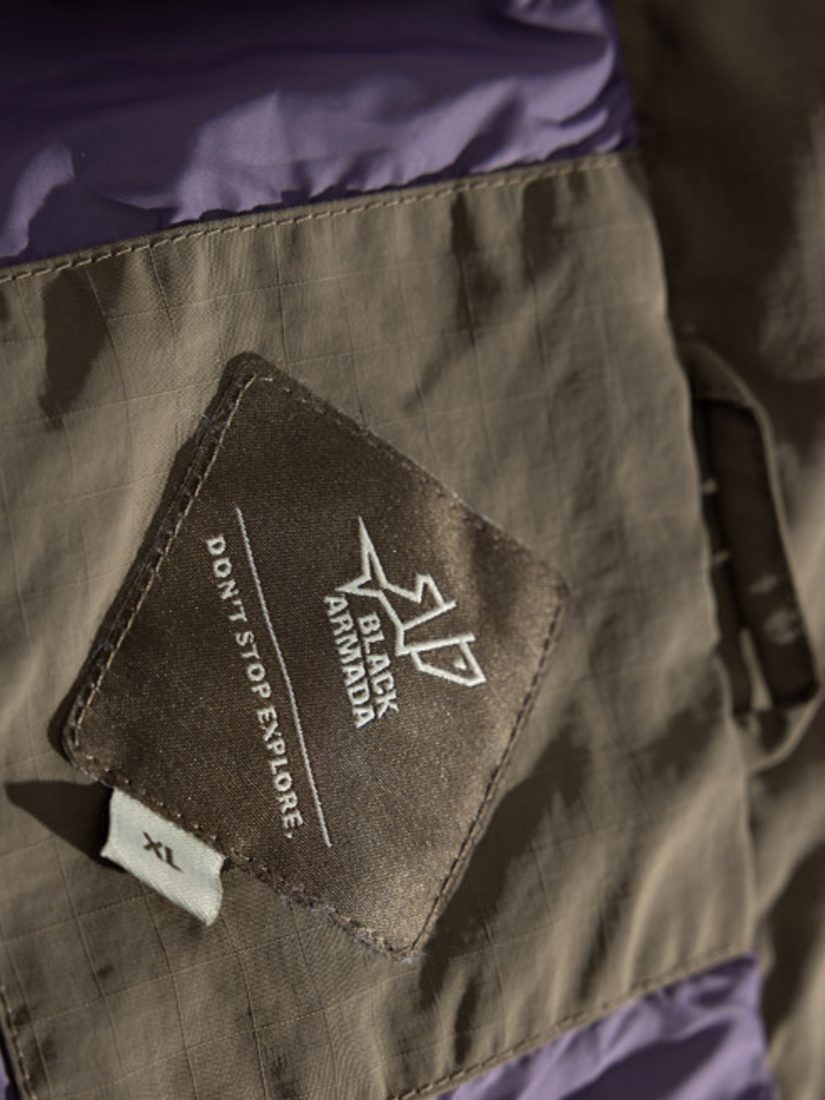 CampTarp – Wasserabweisende, winddichte Unisex-Wanderjacke