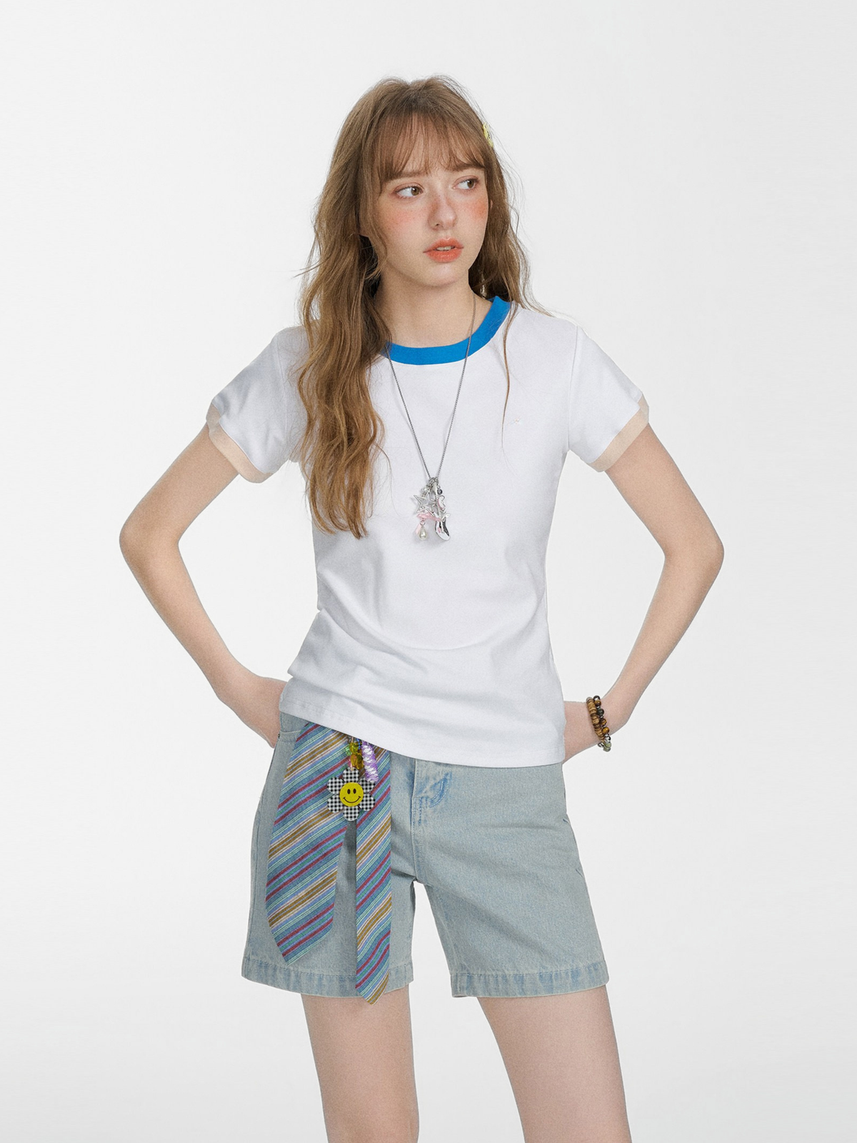 Aquaflow – Damen-T-Shirt in verkürzter Passform mit Color-Block-Design