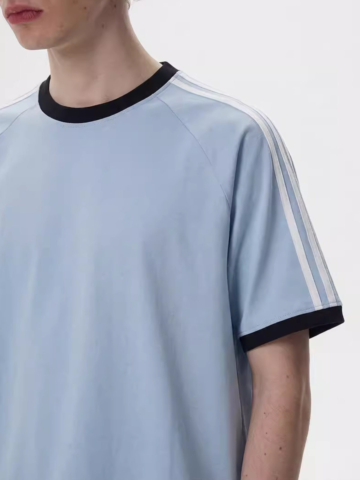 Dusttrail – Unisex Colorblock-T-Shirt mit kühlenden Streifen und schnelltrocknendem Material