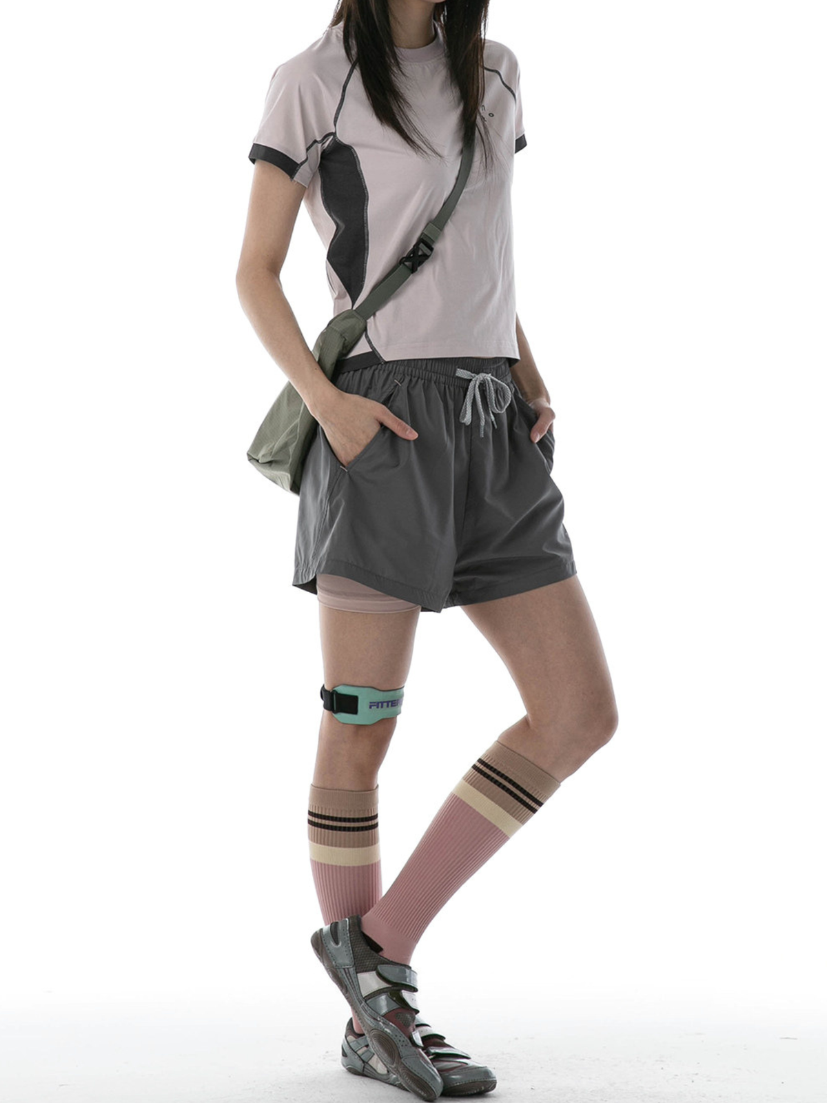 DryKit – Schnelltrocknende doppellagige Sportshorts für Damen