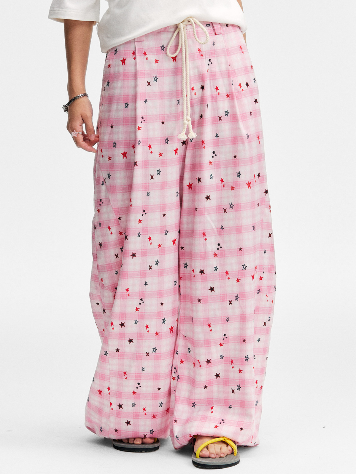 Ashlight - Leichte Damen-Hose mit Sternen-Karomuster und Kordelzug