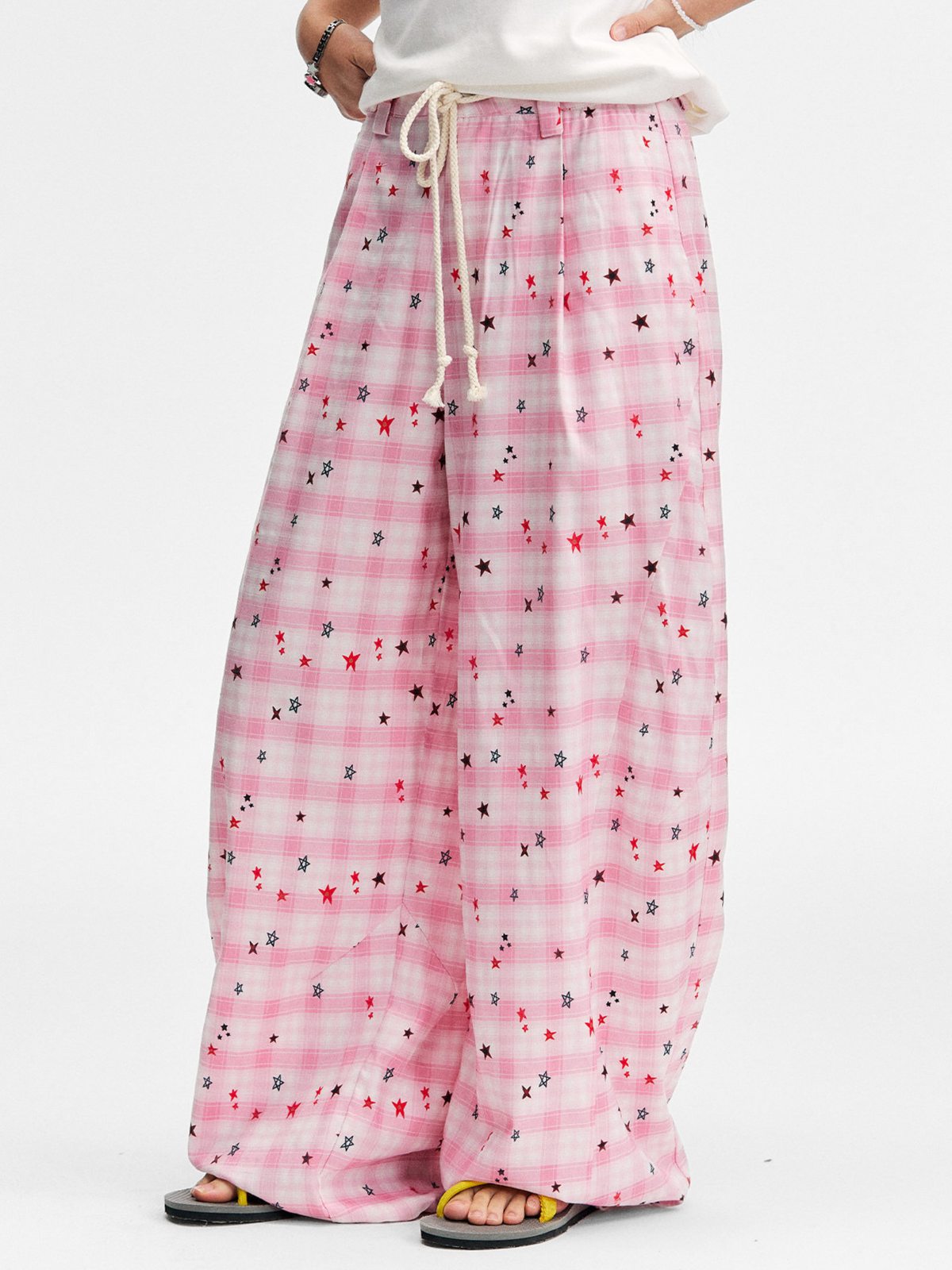 Ashlight - Leichte Damen-Hose mit Sternen-Karomuster und Kordelzug