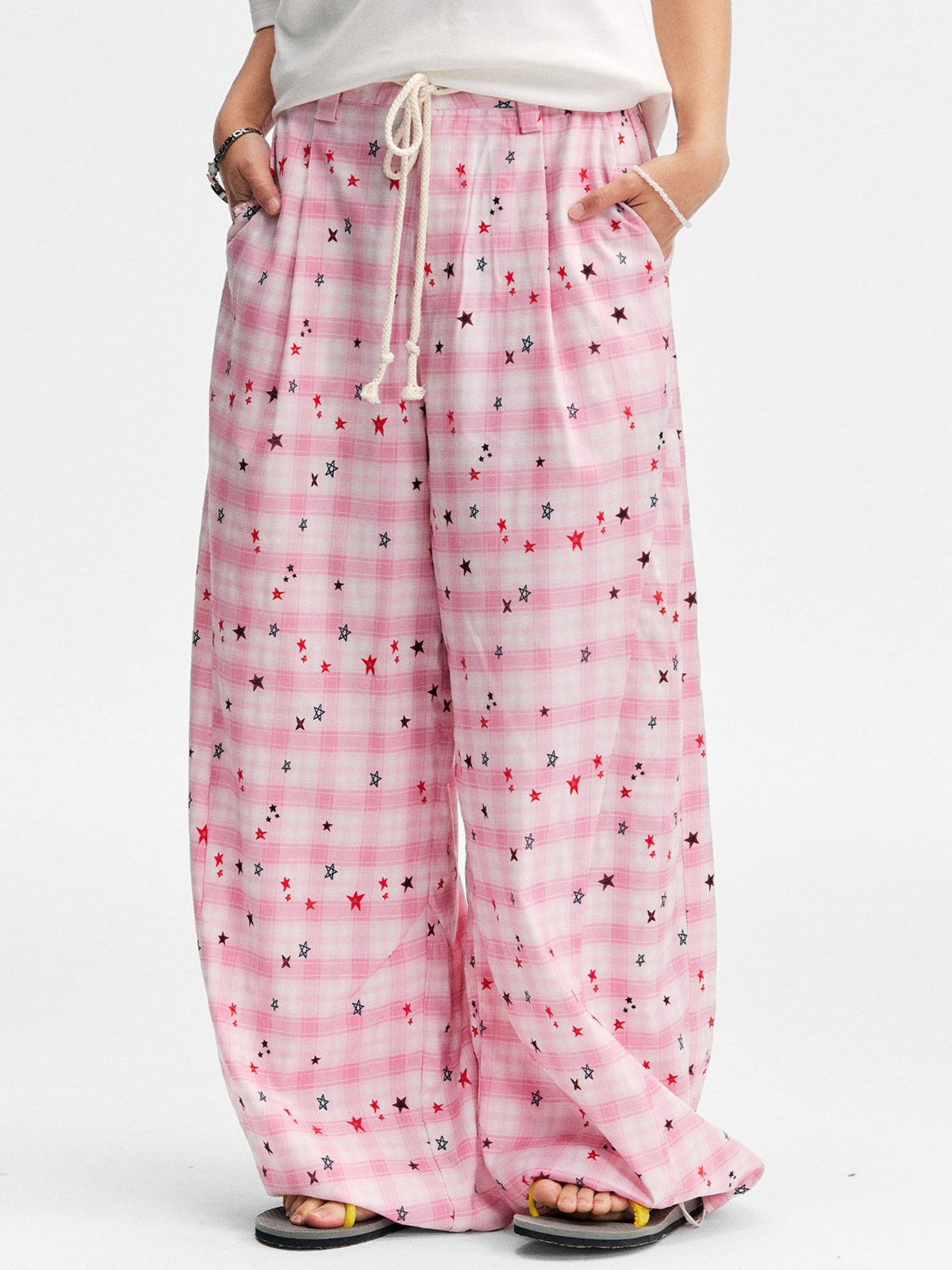 Ashlight - Leichte Damen-Hose mit Sternen-Karomuster und Kordelzug