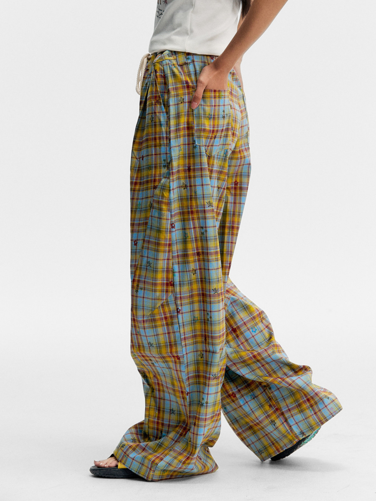 Ashlight - Leichte Damen-Hose mit Sternen-Karomuster und Kordelzug