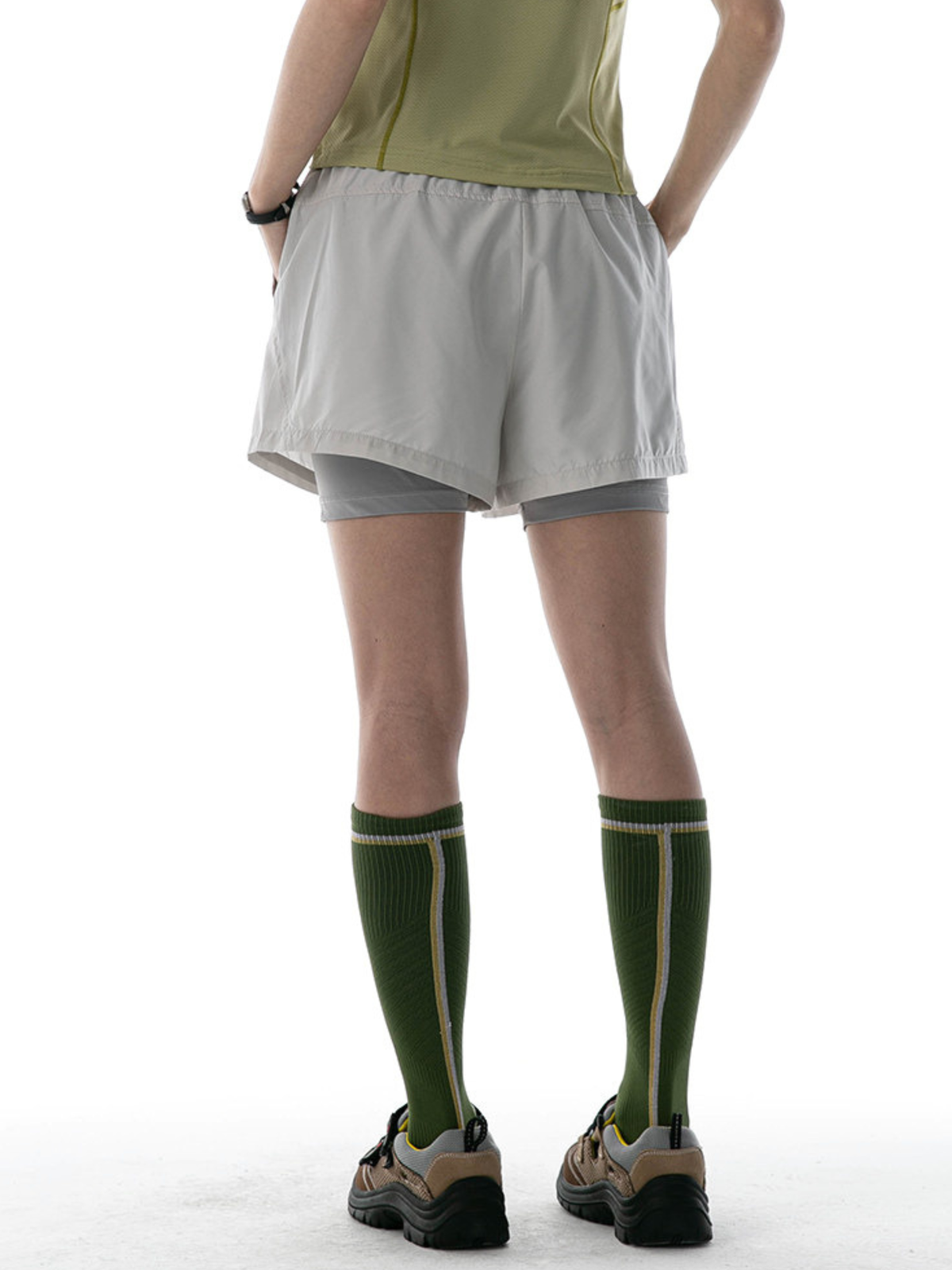DryKit – Schnelltrocknende doppellagige Sportshorts für Damen
