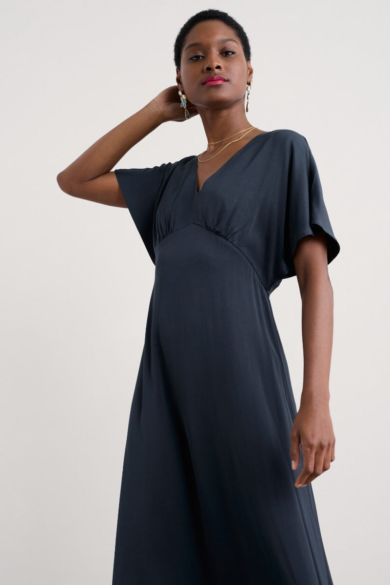 Evenglow Satin-Kleid