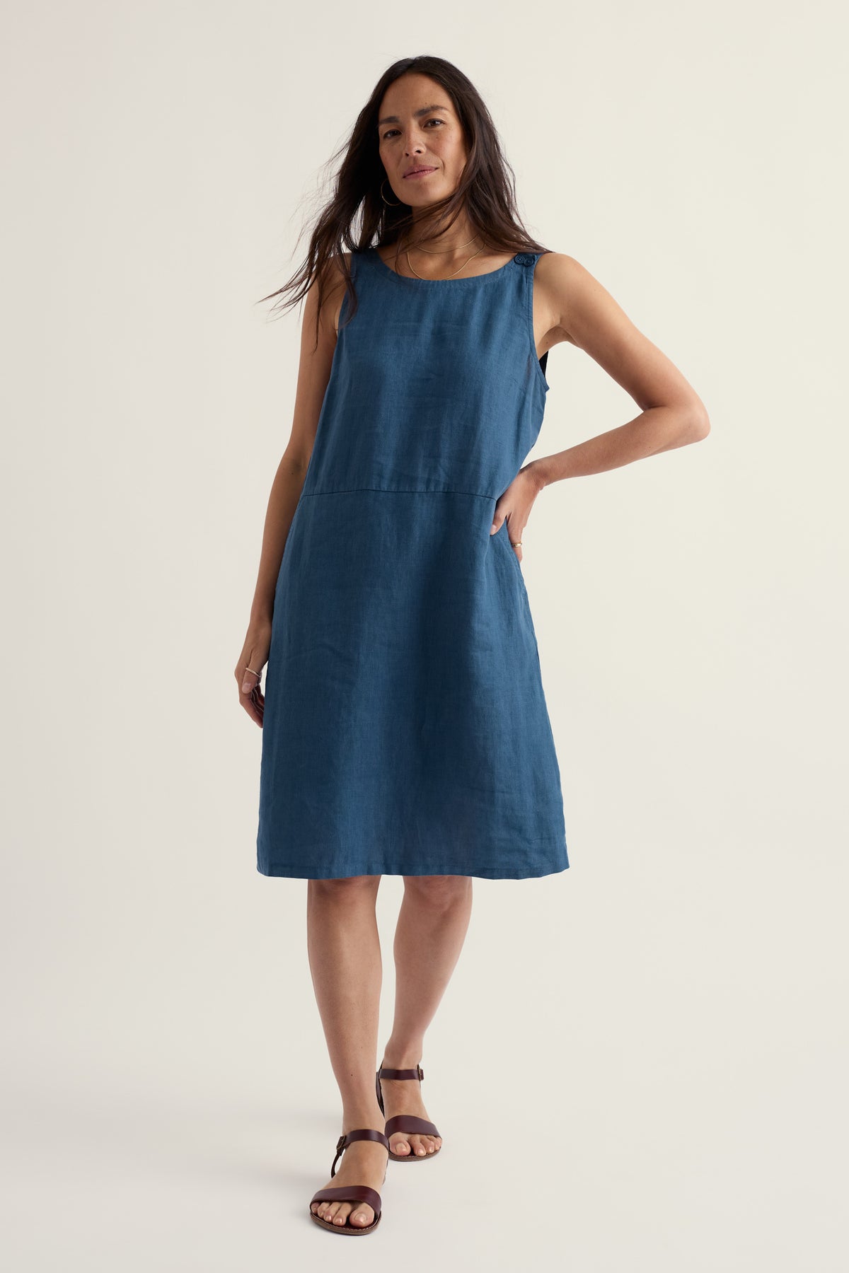 Leinen-Schürzenkleid in Salt Weave